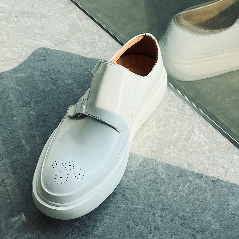 Minimalistische designer witte - Monk Strap Shoe recensie en prijs